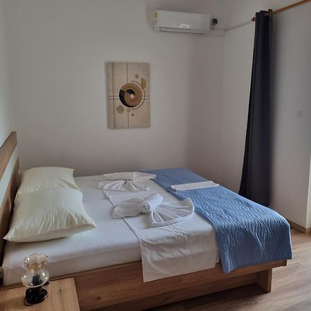 Bed And Breakfast Miramar Starigrad Exterior photo