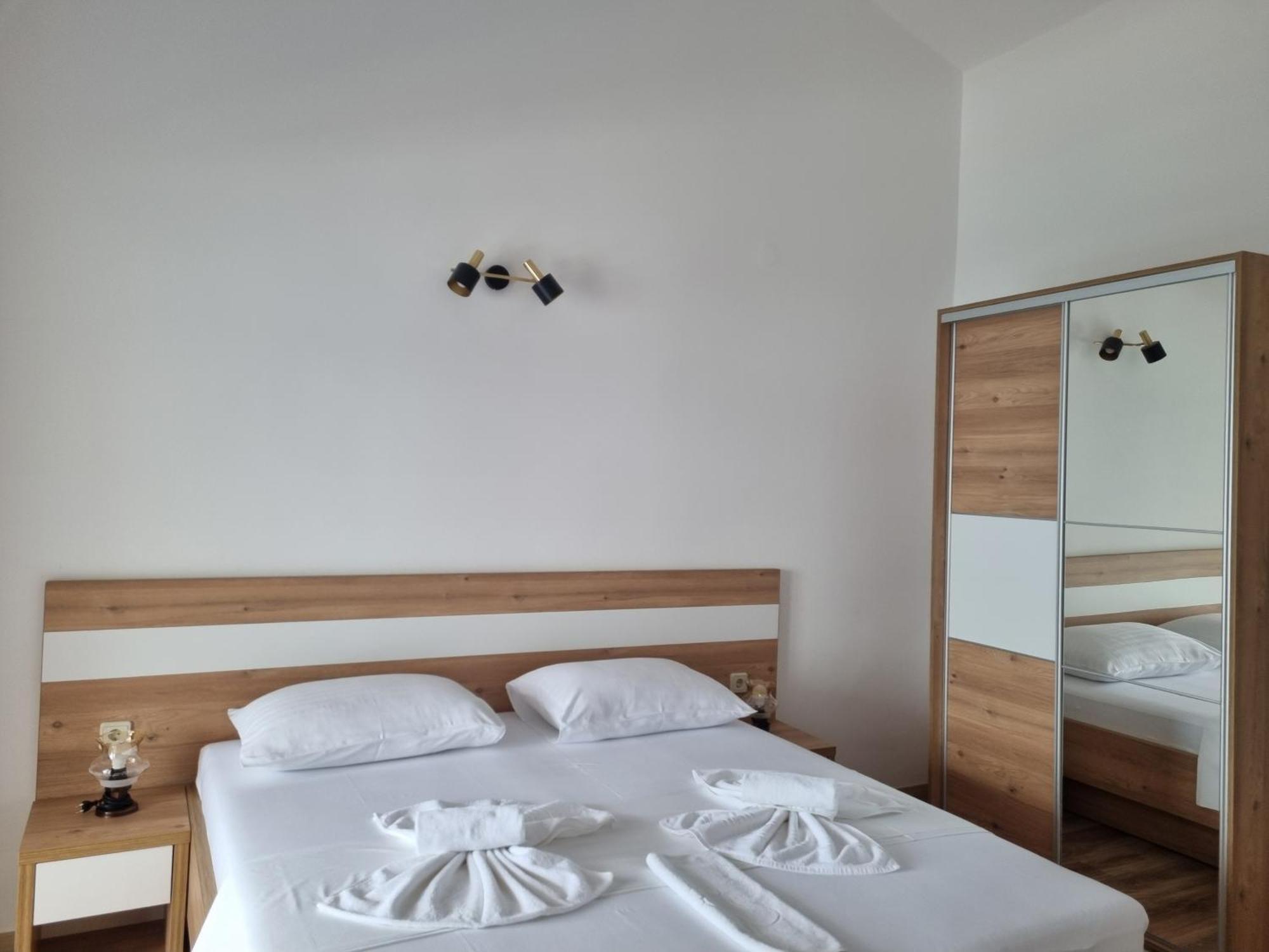 Bed And Breakfast Miramar Starigrad Exterior photo