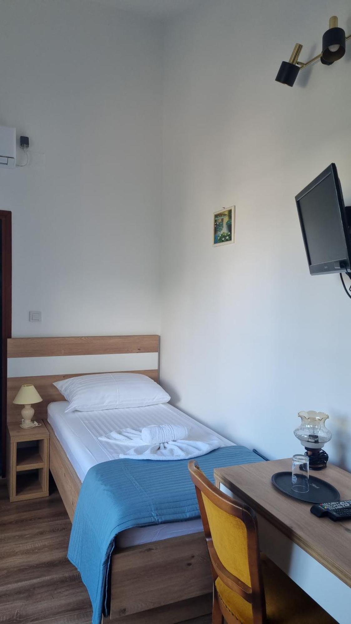 Bed And Breakfast Miramar Starigrad Exterior photo