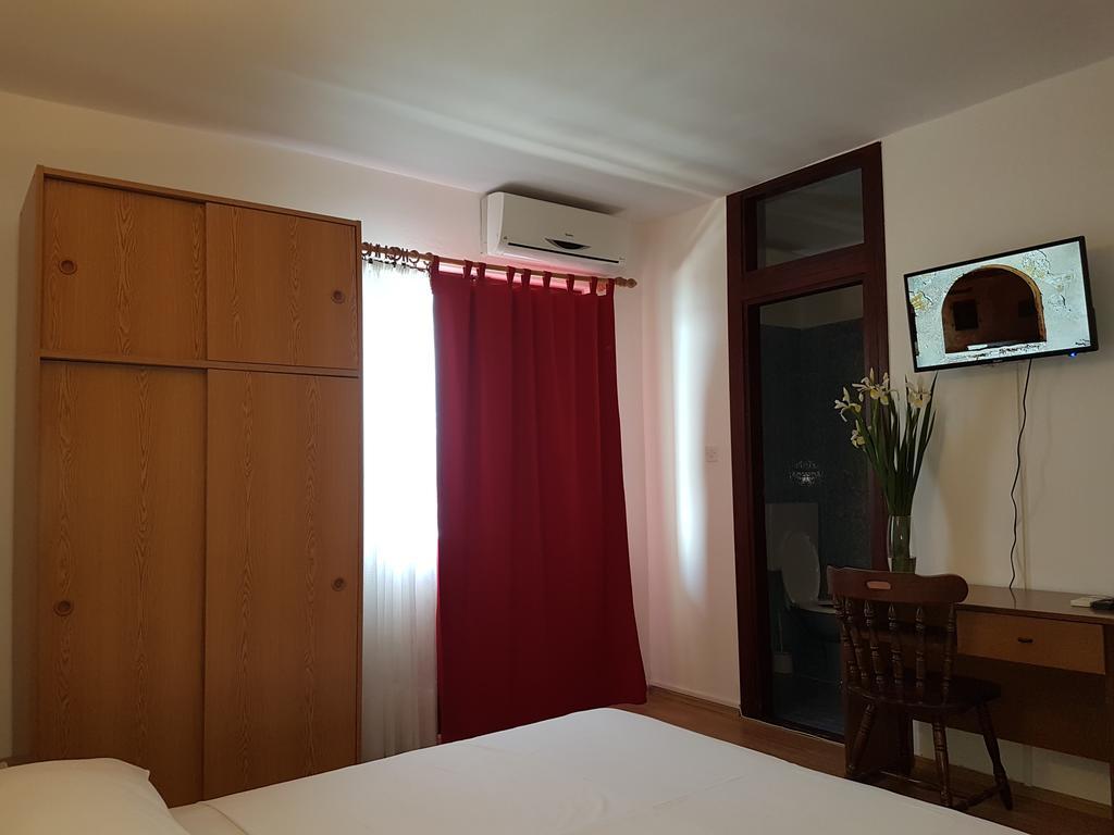 Bed And Breakfast Miramar Starigrad Exterior photo