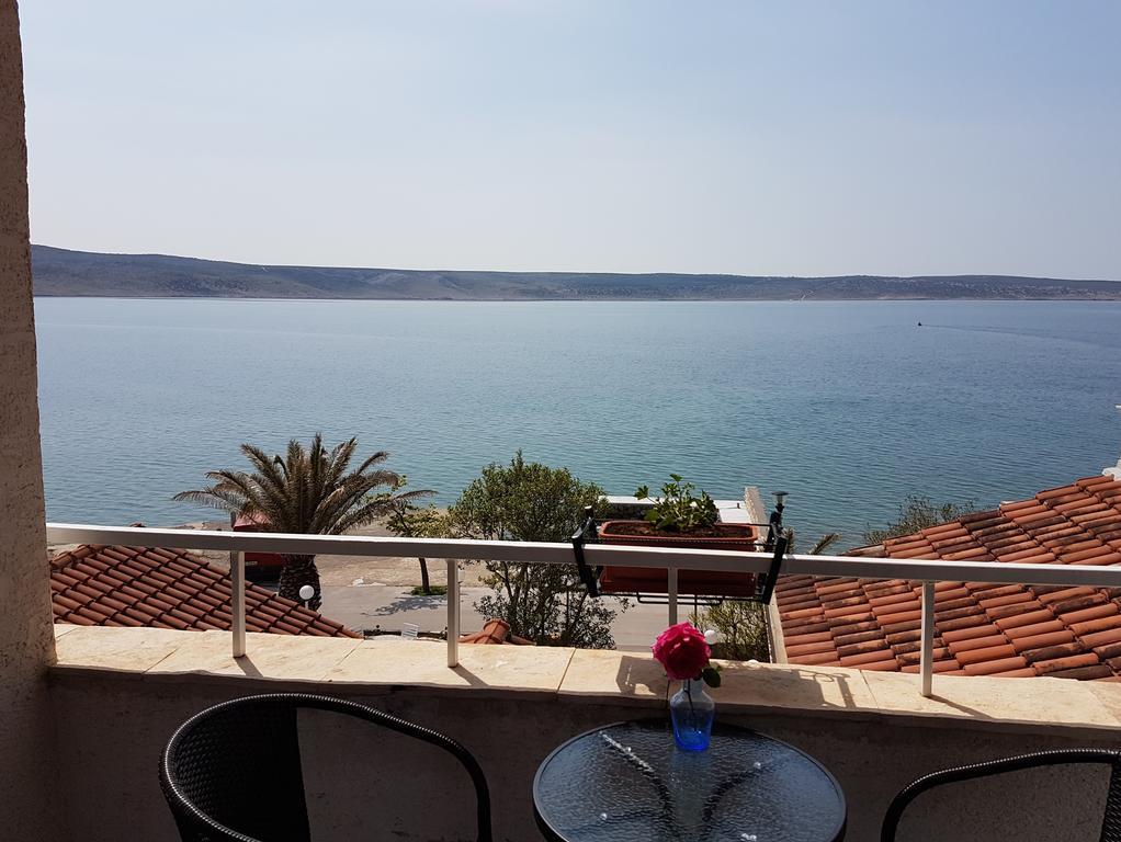 Bed And Breakfast Miramar Starigrad Exterior photo